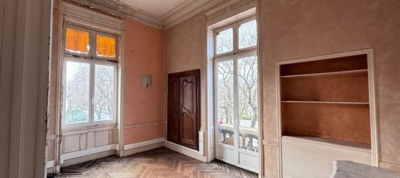 5 chambres Appartement à Nîmes, France No. 344373 2