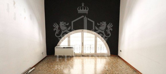 Oficina de 4 habitaciónes en Bologna, Italy No. 340284 18