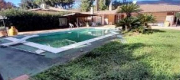 5 rooms Apartment in Velletri, Italy No. 99993 3