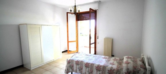 4 rooms Apartment in Montemarciano, Italy No. 283218 5