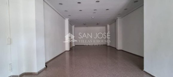 107m² Commercial property in Novelda, Spain No. 93015 4