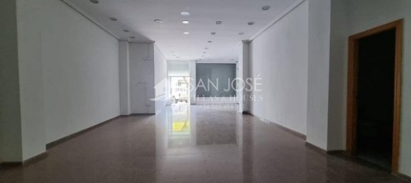 107m² Commercial property in Novelda, Spain No. 93015 5