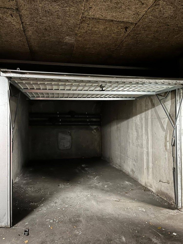 Garagem em Paris, France 15 m² N.º 331199