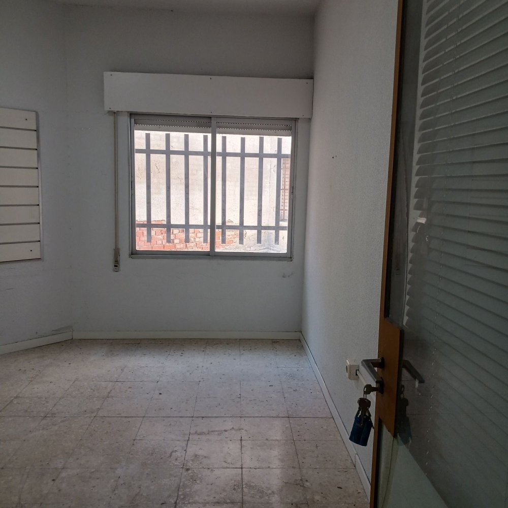 25m² Commercial property in Pinto, Spain No. 250938