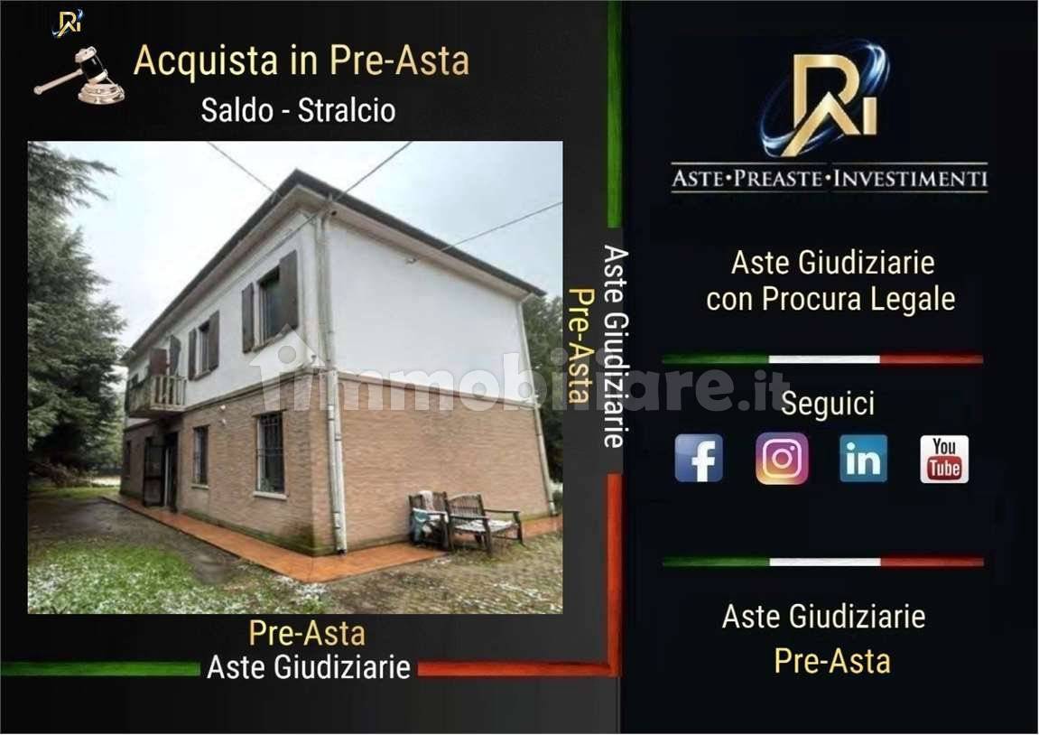 3 bedrooms House in Poggio Renatico, Italy No. 19545