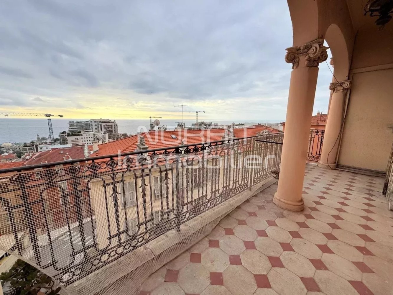 4 bedrooms Apartment in Alpes-Maritimes, France No. 293355