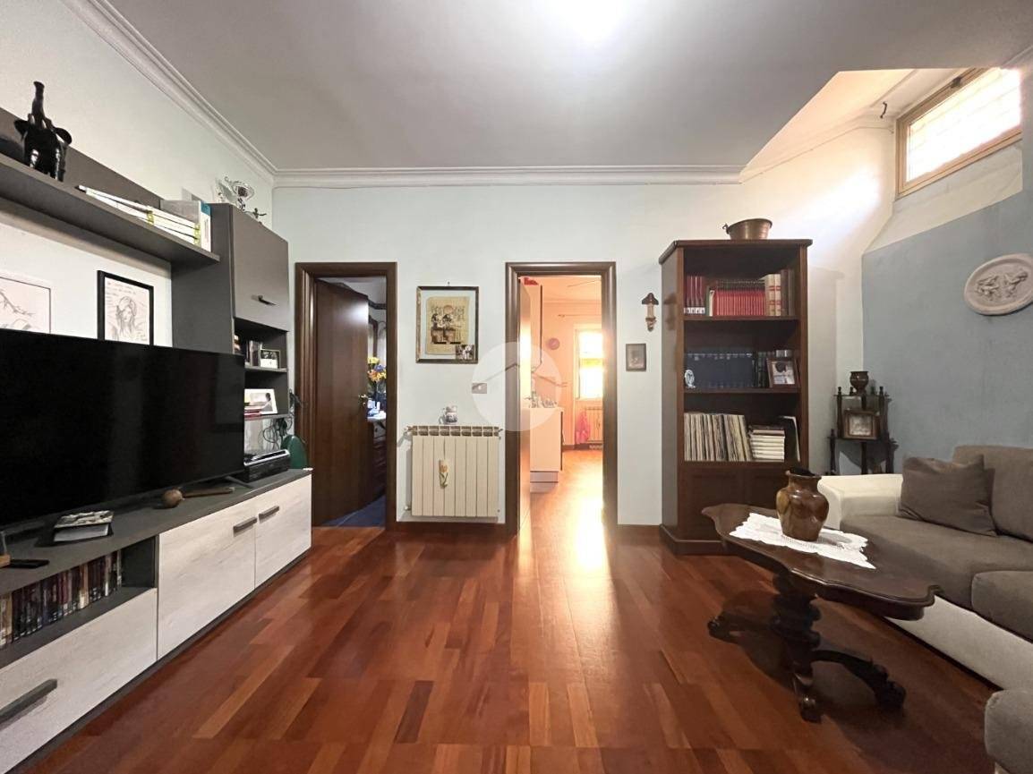 Apartamento T2 em Monterotondo, Italy N.º 68684