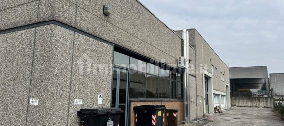 Склад 2000м² в Скио, Италия № 293537 5