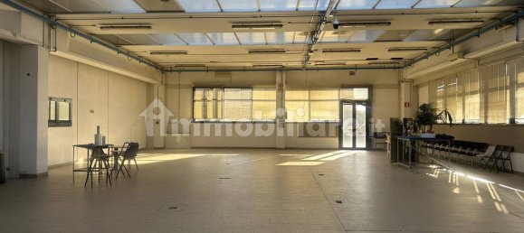 Склад 2000м² в Скио, Италия № 293537 6