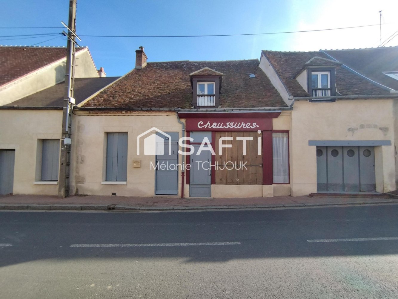 Casa de 7 dormitorios en Chatillon-Coligny, France No. 154464