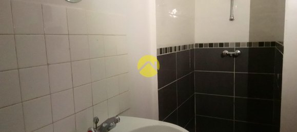 3 Schlafzimmer Haus in Saint-Amand-Montrond, France, Nr. 95176 5