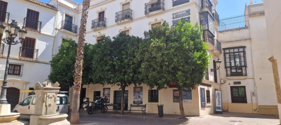4 bedrooms Office in Cordoba, Spain No. 185940 2