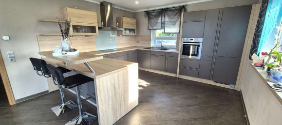 Casa de 3 dormitorios en Hof, Germany No. 317857 10