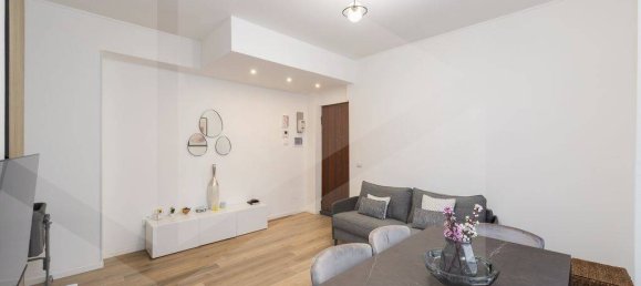 Квартира с 2 комнатами в Монца, Италия № 20731 4