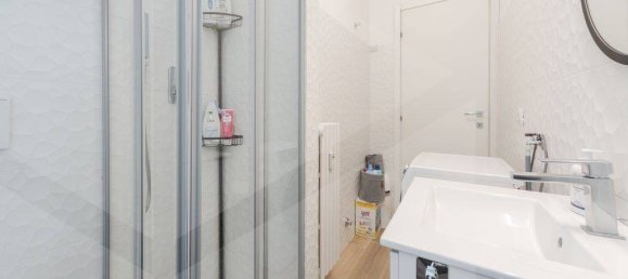 Квартира с 2 комнатами в Монца, Италия № 20731 20