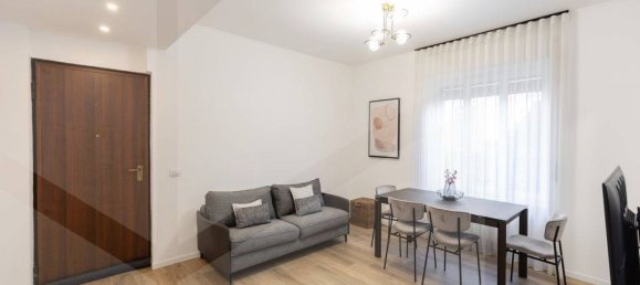 Квартира с 2 комнатами в Монца, Италия № 20731 25