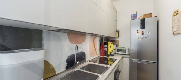 Квартира с 2 комнатами в Монца, Италия № 20731 8