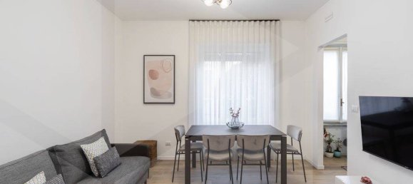 Квартира с 2 комнатами в Монца, Италия № 20731 3