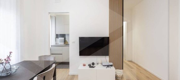 Квартира с 2 комнатами в Монца, Италия № 20731 6