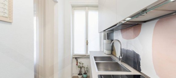 Квартира с 2 комнатами в Монца, Италия № 20731 11