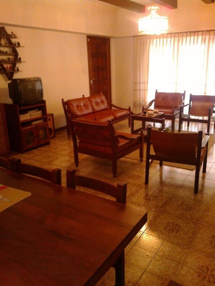 Casa de 3 dormitorios en Mar del Plata, Argentina No. 73202