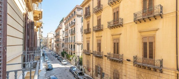 6 rooms Apartment in Palermo, Italy No. 257743 16