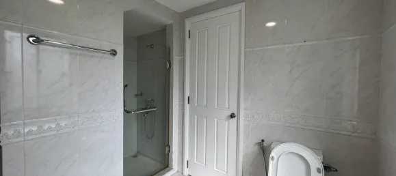 5 chambres house à louer à Thu Duc, Ho Chi Minh, Vietnam № 74815 17