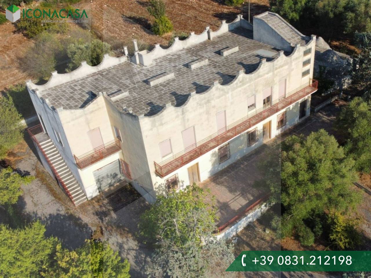 Casa de 16 divisões em Ceglie Messapica, Italy N.º 21642