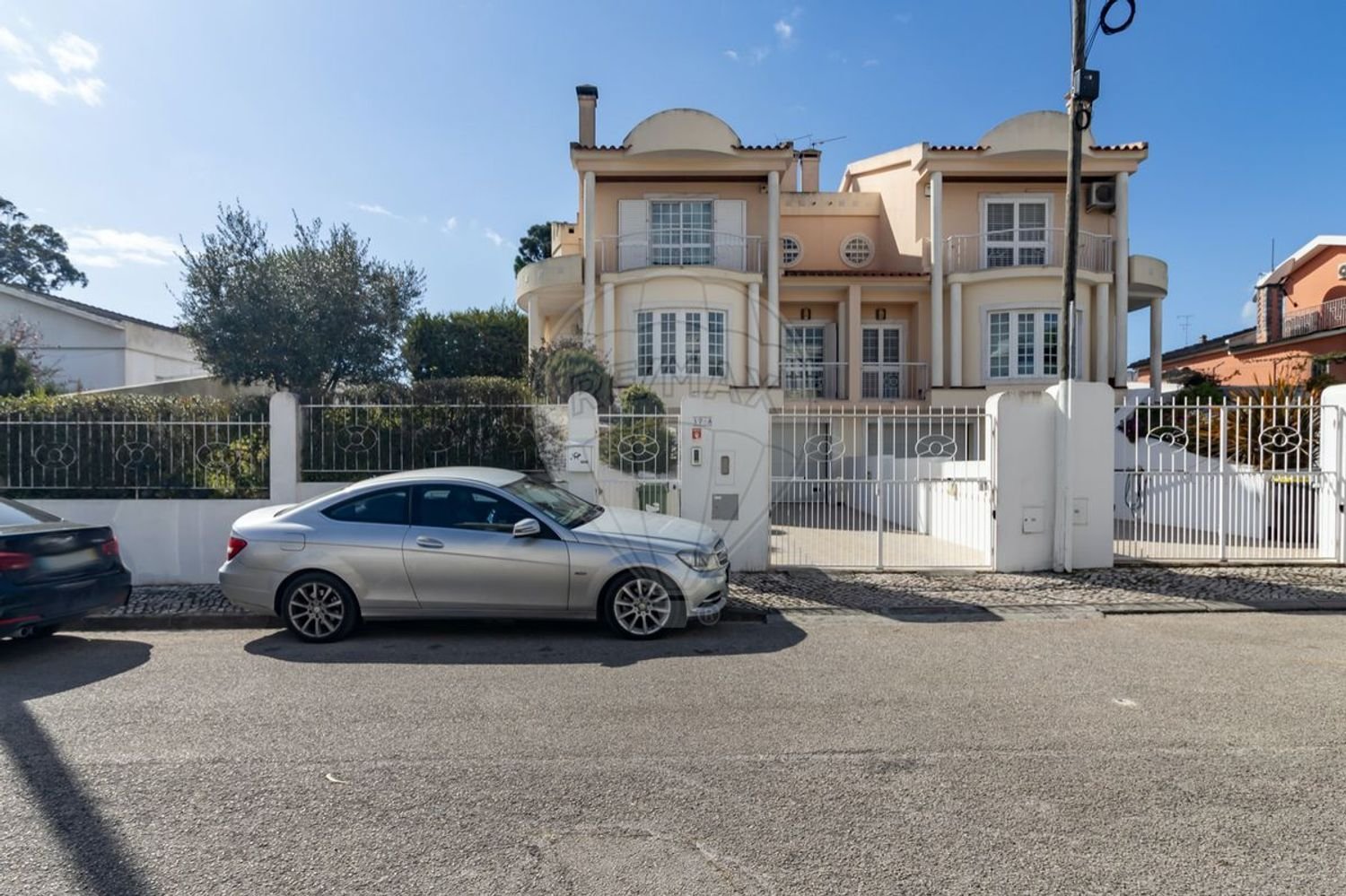 4 Schlafzimmer Haus in Corroios, Portugal, Nr. 23173