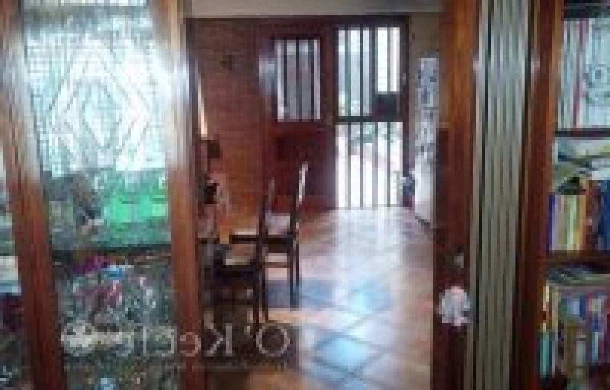 3 bedrooms House in Quilmes, Argentina No. 52757