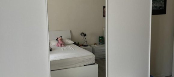 5 rooms Apartment in Carrara, Italy No. 193002 11