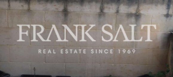 3 bedrooms House in Ghajnsielem, Malta No. 5541 12