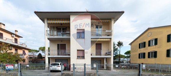 6-salle Appartement à Jesi, Italy No. 4736 34