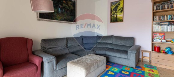 6-salle Appartement à Jesi, Italy No. 4736 6