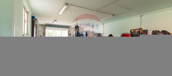 6-salle Appartement à Jesi, Italy No. 4736 31