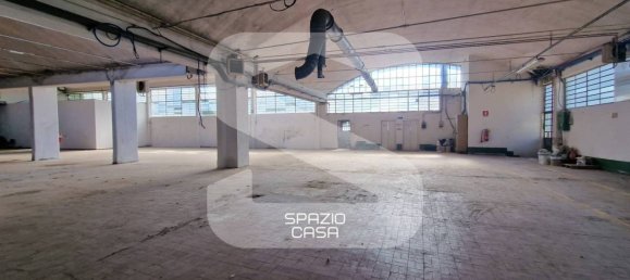 5 rooms Warehouse in Capannori, Italy No. 353708 3