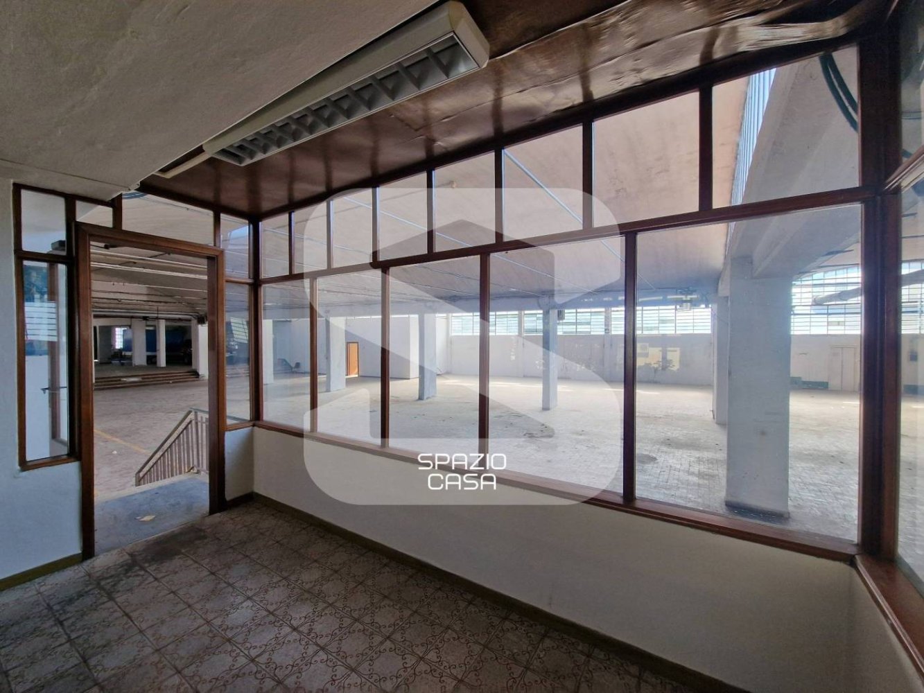 5 rooms Warehouse in Capannori, Italy No. 353708