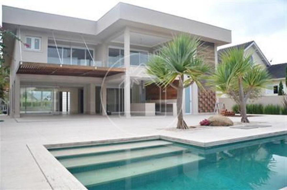 Дом с 5 спальнями в Сан-Паулу, Бразилия № 543670