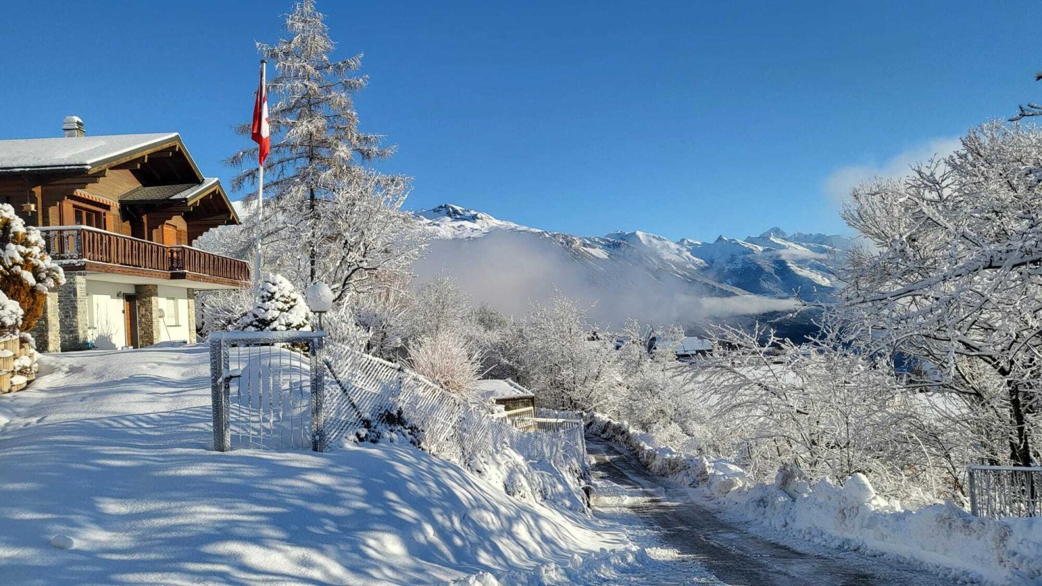 3 bedrooms House in Crans-Montana, Switzerland No. 273