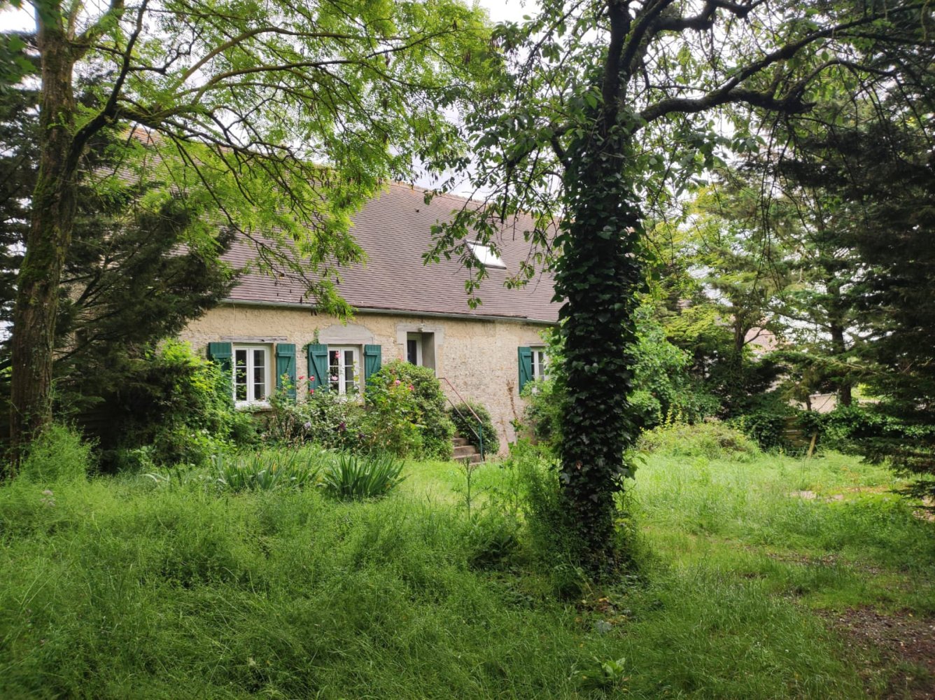 3 bedrooms House in Epernon, France No. 64412