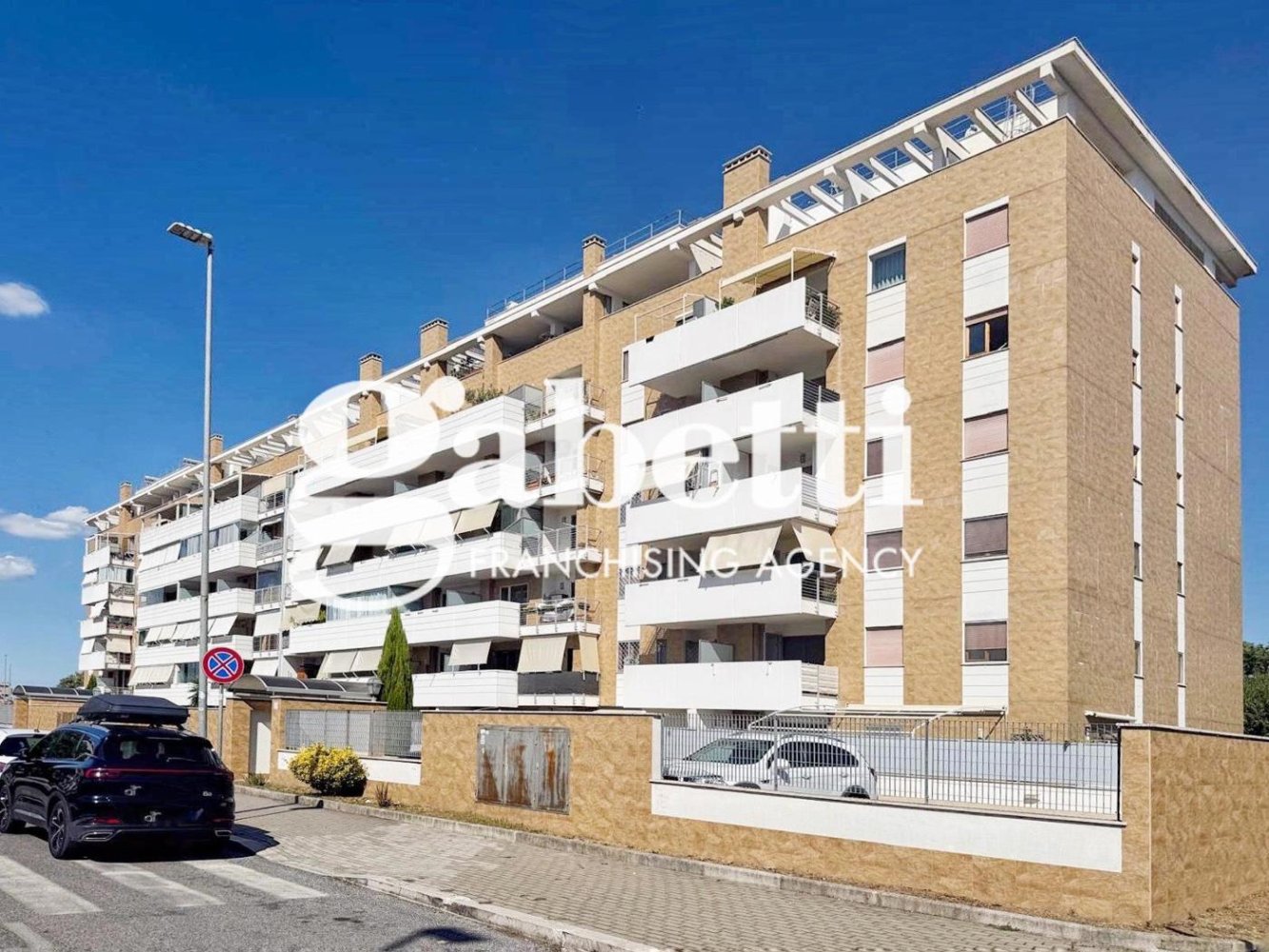 2 bedrooms Apartment in Rome, Italy No. 390780