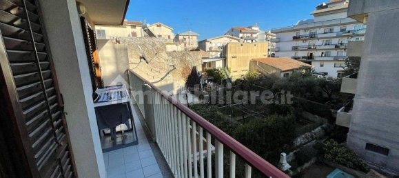 3 Schlafzimmer Wohnung in Modica, Italy, Nr. 51240 9