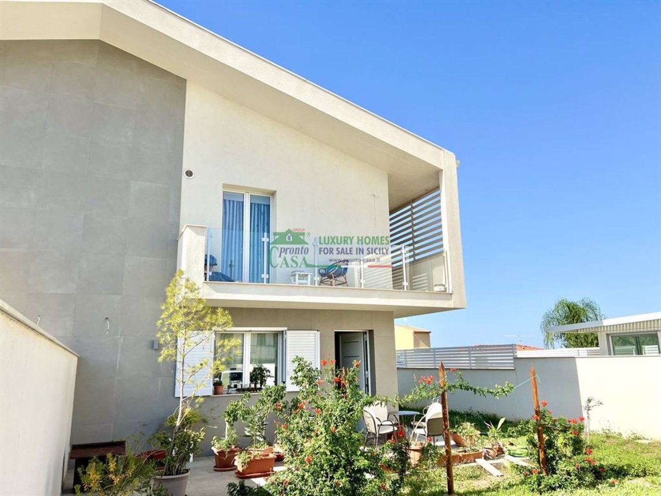 Casa de 4 habitaciónes en Santa Croce Camerina, Italy No. 62230