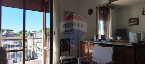 89m² Office in Torre del Greco, Italy No. 381393 23