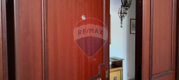 89m² Office in Torre del Greco, Italy No. 381393 14