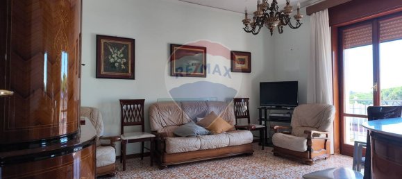 89m² Office in Torre del Greco, Italy No. 381393 24