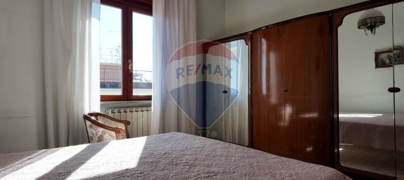 89m² Office in Torre del Greco, Italy No. 381393 18