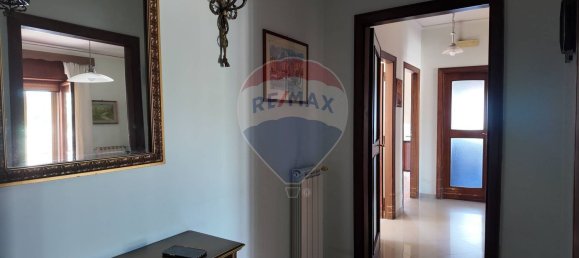 89m² Office in Torre del Greco, Italy No. 381393 15