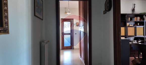 89m² Office in Torre del Greco, Italy No. 381393 19