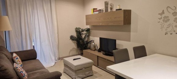 2-salle Appartement à Milan, Italy No. 247657 7